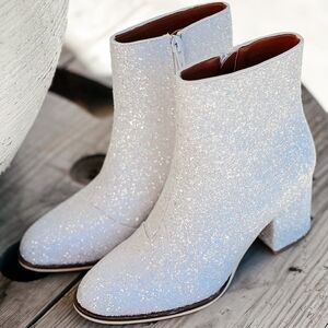 Corkys Sparkling White Ankle Booties Razzle Dazzle Size 9 NEW in Box